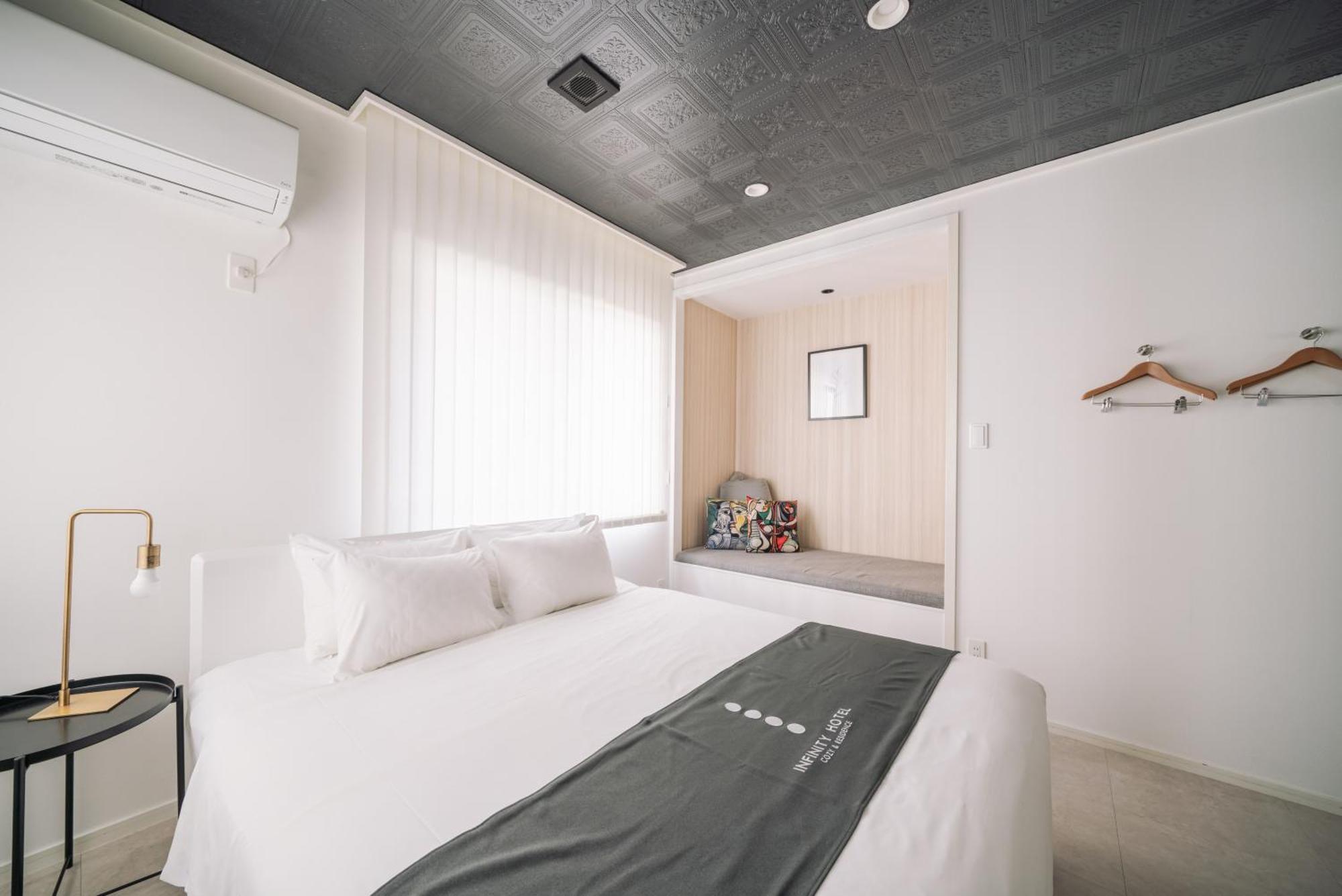 Infinity Hotel -Jiitchaku- Urasoe Exterior photo
